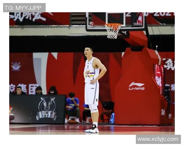 梦中偶遇篮球巨星姚明与我共度奇幻时光的奇妙旅程 梦中偶遇篮球巨星姚明与我共度奇幻时光的奇妙旅程