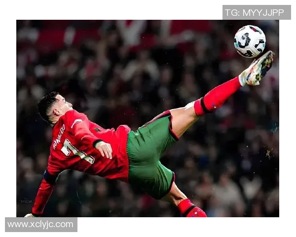 C罗最新动态揭秘足球明星在赛场外的生活与挑战