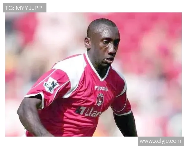 足球明星黑人6号的传奇人生与赛场风采揭秘 足球明星黑人6号的传奇人生与赛场风采揭秘