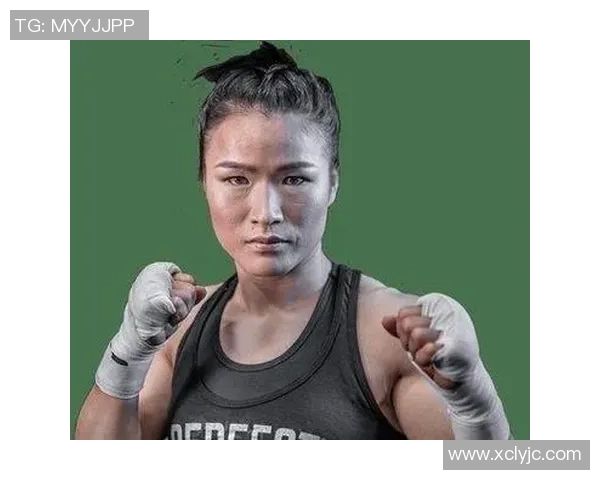 张伟丽心目中的足球偶像是谁他在赛场上的表现如何影响她的职业生涯